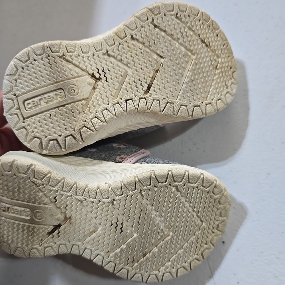 Carter's Baby Girl Floral Gray Walking Sneakers Cat And Jack Pink Size 5c - Picture 6 of 10